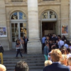La presse en parle : « Le 4e Mur » de Philippe Etchebest a ouvert au déjeuner à Bordeaux, il a fallu faire la queue pour passer à table !