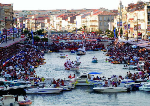 joutes Le port transformé en salle de spectacle