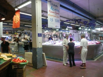 p1050853 Les allées du Marché de Sète