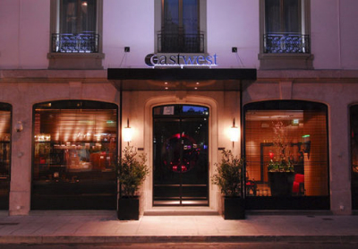 007304a L'Hôtel Eastwest, Rue des Pâquis à Genève