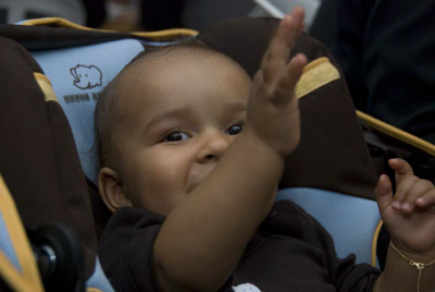 Un futur supporter .... du football ou des chefs ?