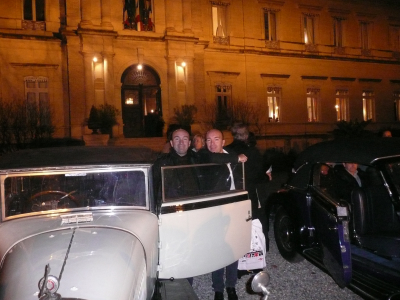 Au pied de la Préfecture