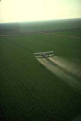 Épandage par avion de produit phytosanitaires