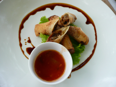 Des Nems sauce piquante....