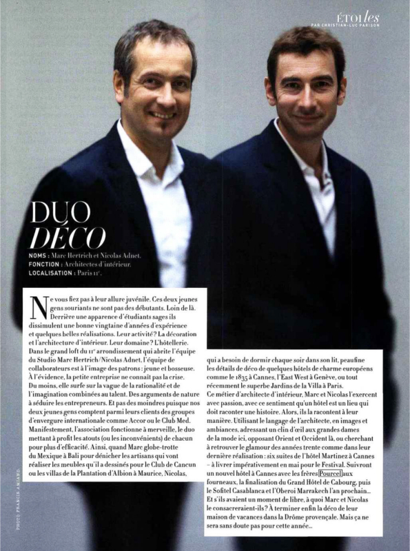 2010-04-031502l_officiel_voyage