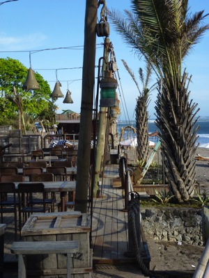 Barca Batu Belig Seminiak Bali