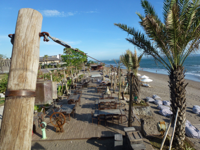 Barca Batu Belig Seminiak Bali