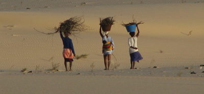 femme en cuisine tiers monde