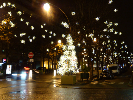 Les sapins de Noël des Créateurs Maison Blanche Paris